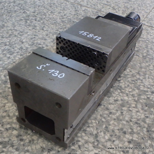 Hydraulický strojní svěrák CHV 130 V (15812 (3).JPG)